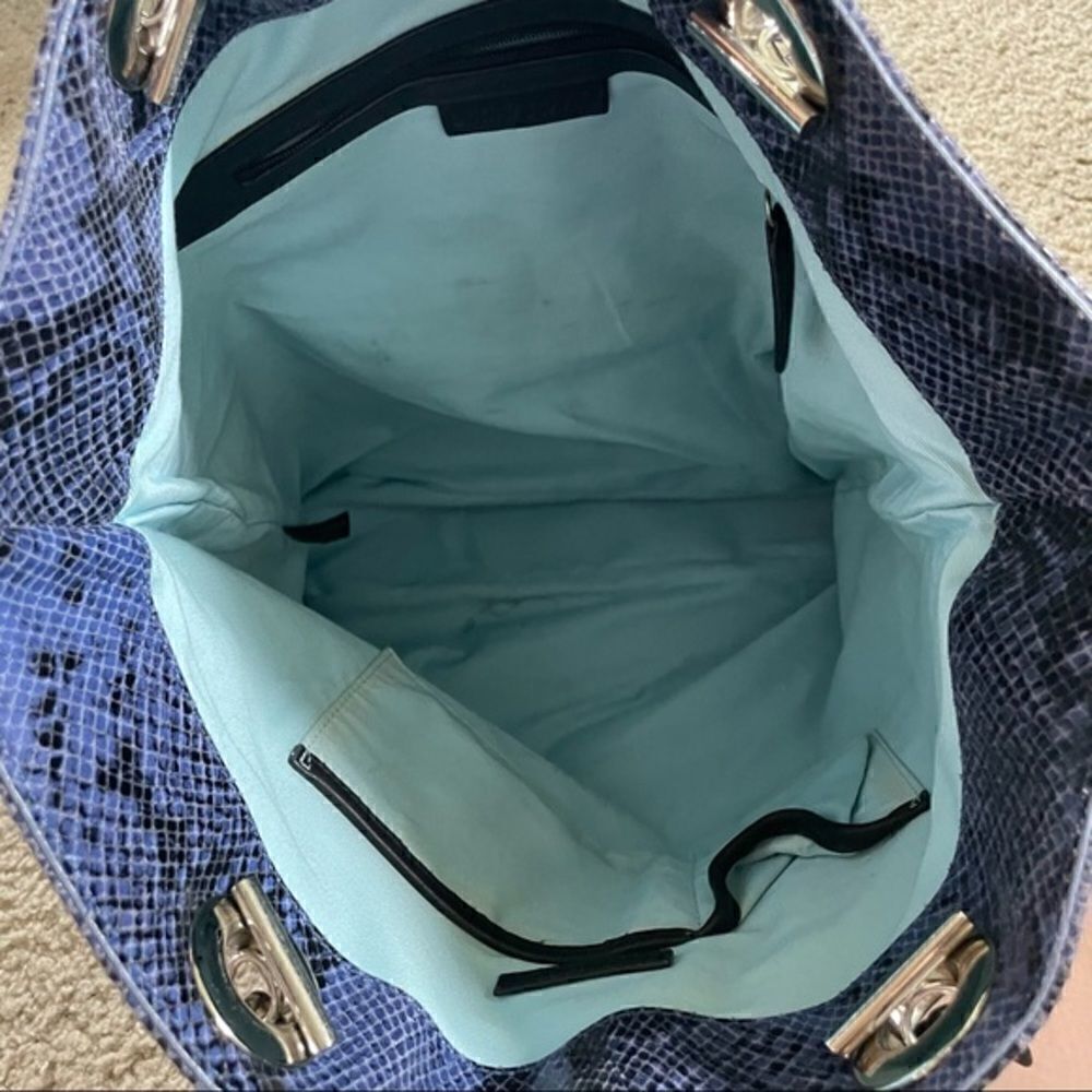 Cynthia Rowley Python Snake Leather Embossed Chain Link  oversized Tote. - Picture 7 of 8